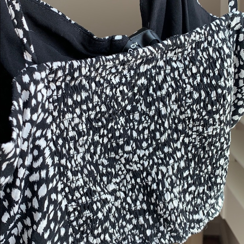 NEW | Cropped Adjustable Blouse - Picture 9 of 9